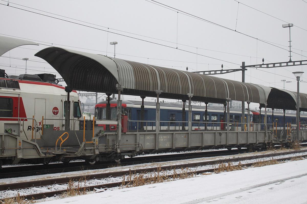 car shuttle train tunnel Valais