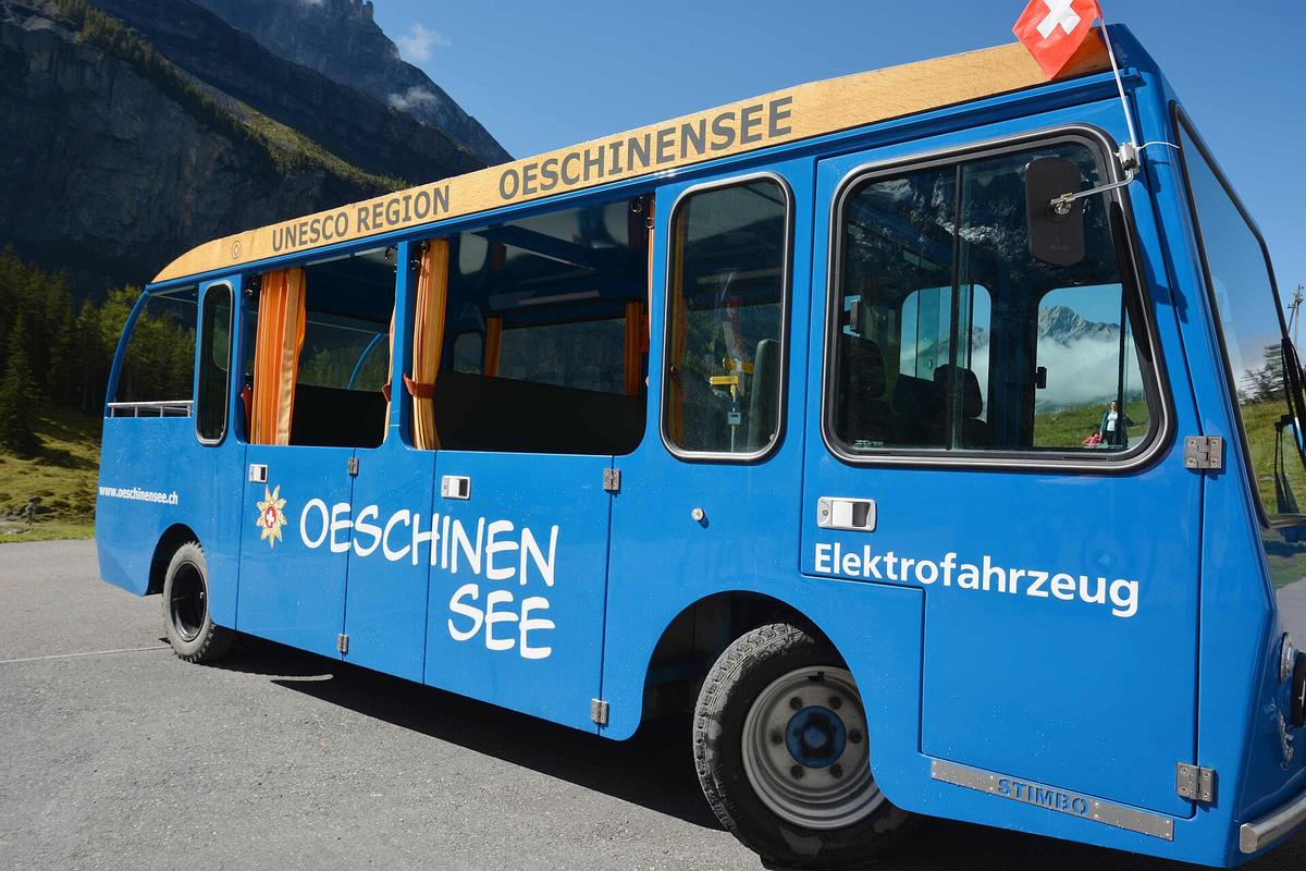Oeschinensee Sommer türkis