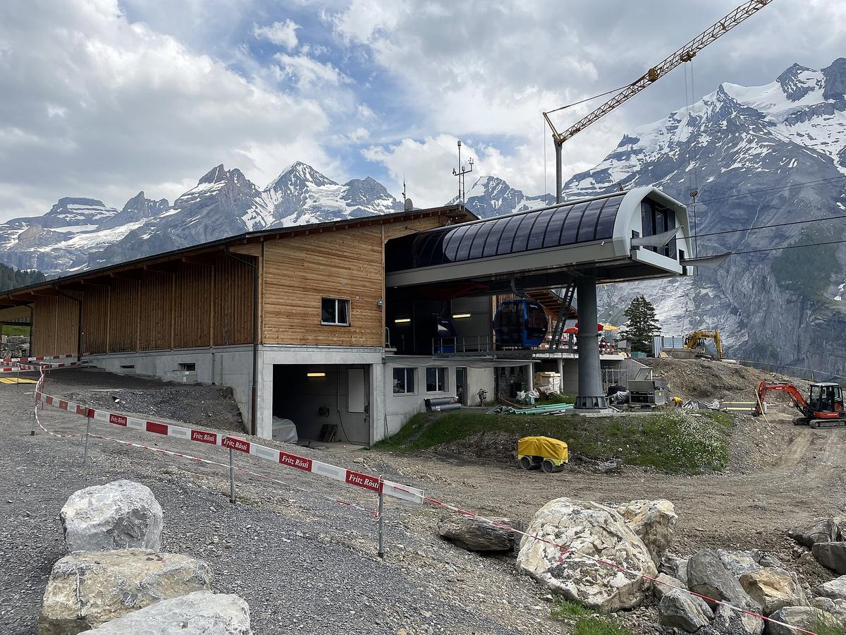 Oeschinensee gondola station