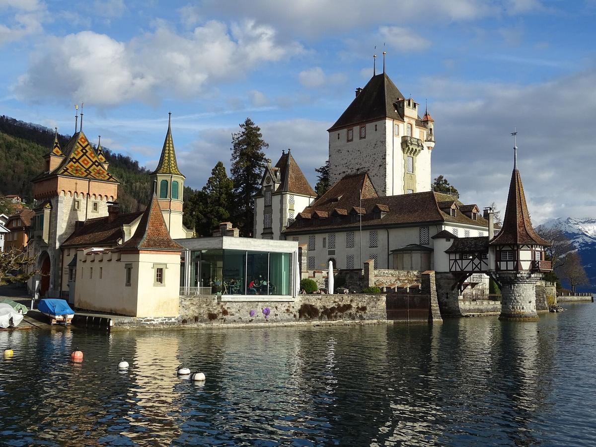 Bernese Oberland Lake Thun map